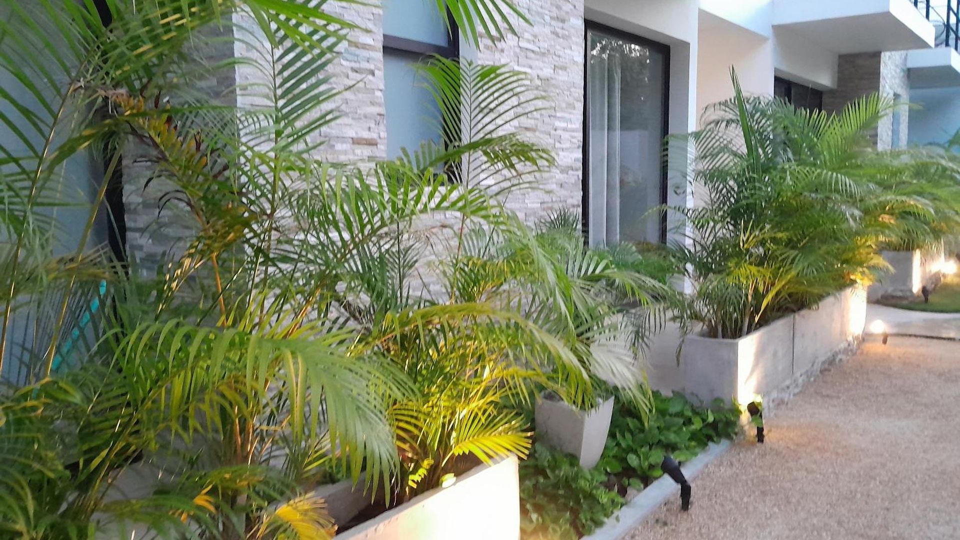 Yaax Kiin Apartahotel