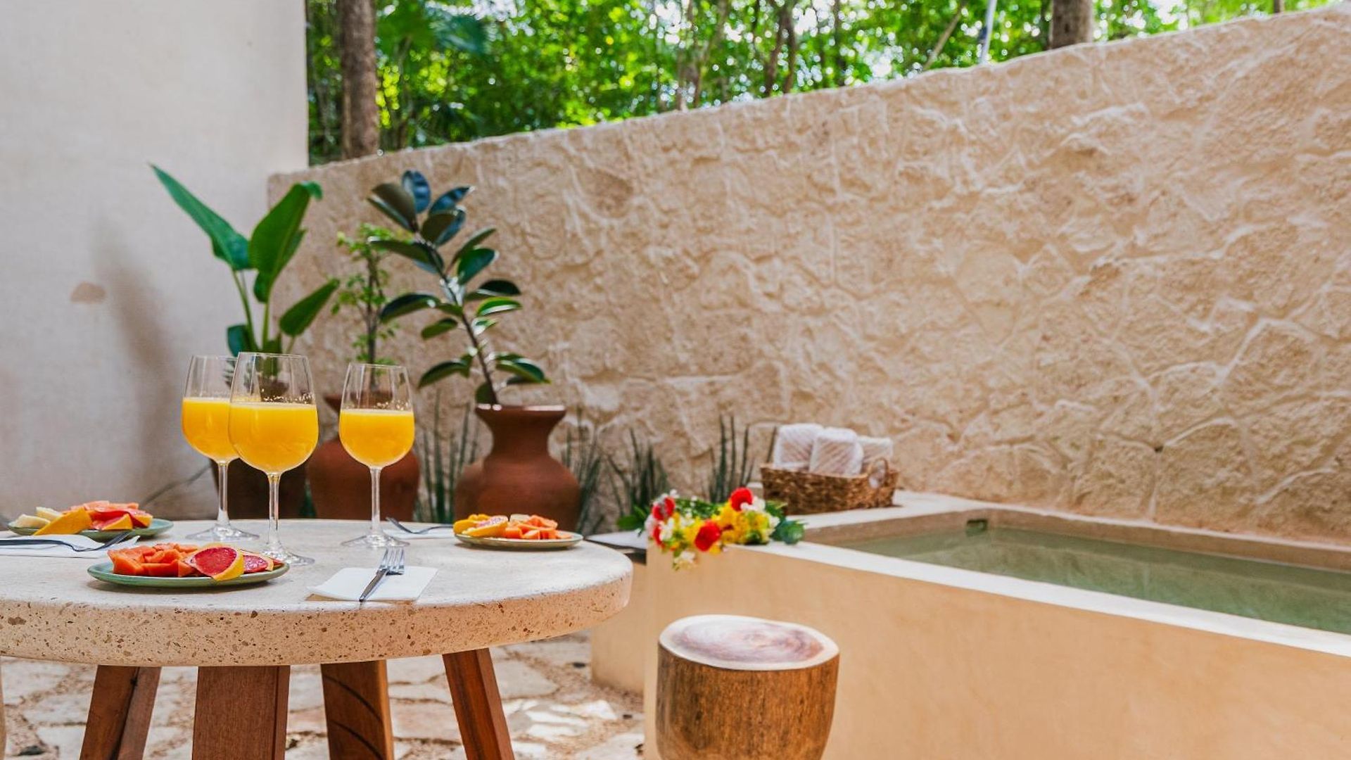 Your Dream Pool Bikes & Near Every Hotspot *