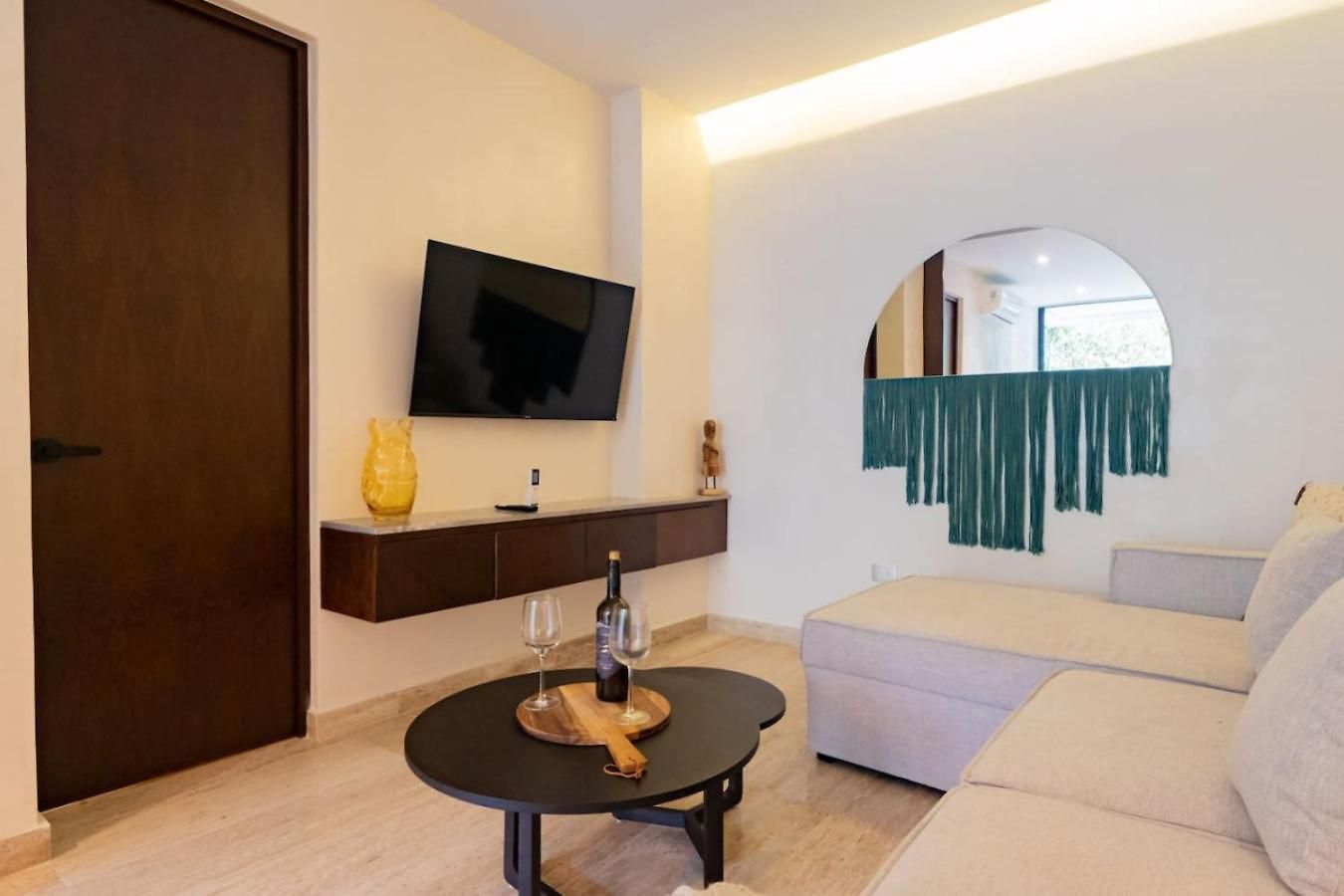 Apartment 203 2 Bedroom Live The Paradise Exclusive Retreat *