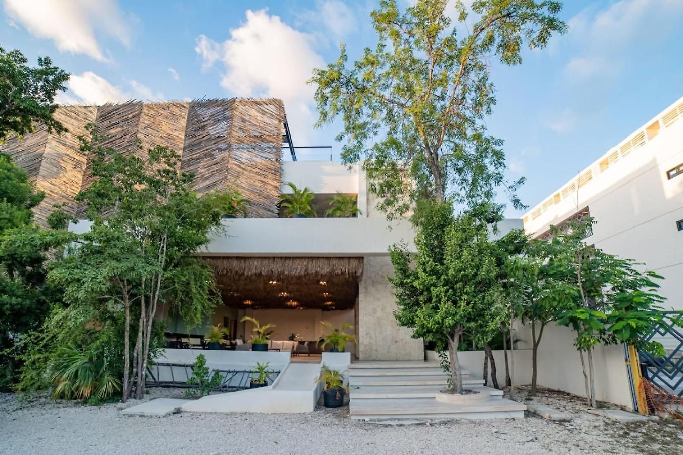 203 2 Bedroom Live The Paradise Exclusive Retreat Apartment