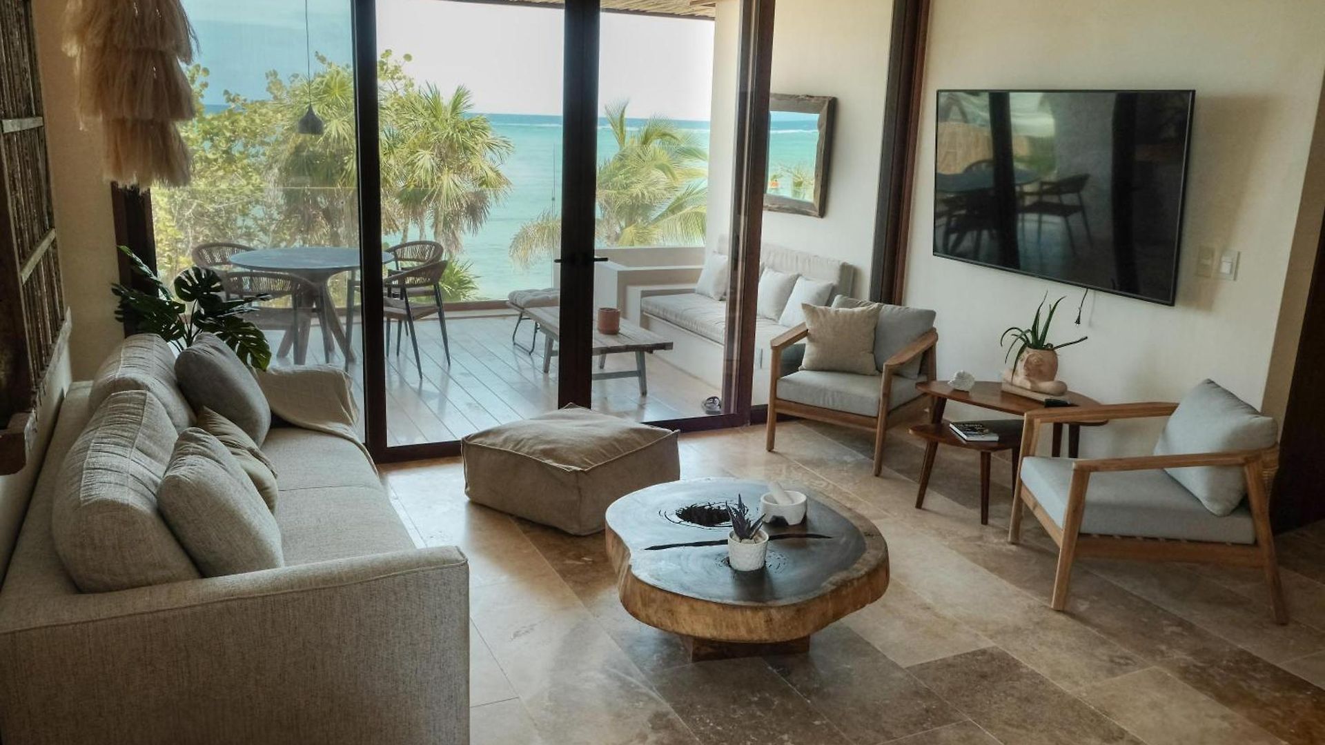 Kaoba Oceanfront Residences *