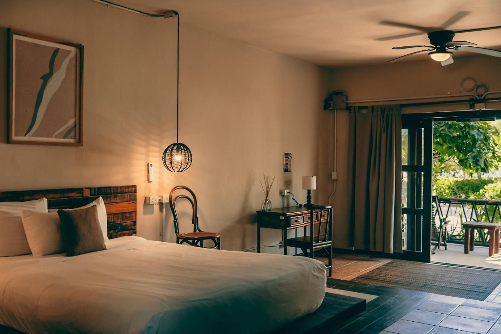 Hotel Mia Front *