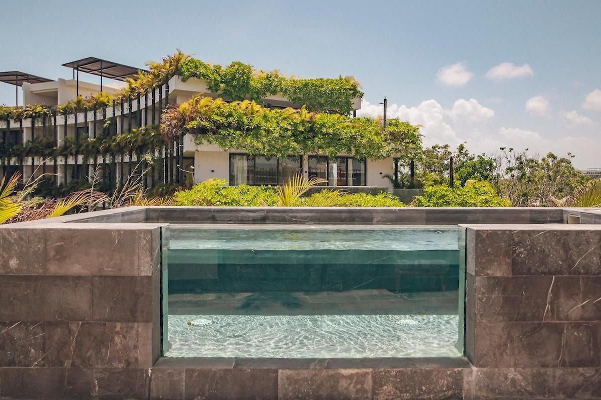 Lux Free Shuttle,gym,private Pool Apartment
