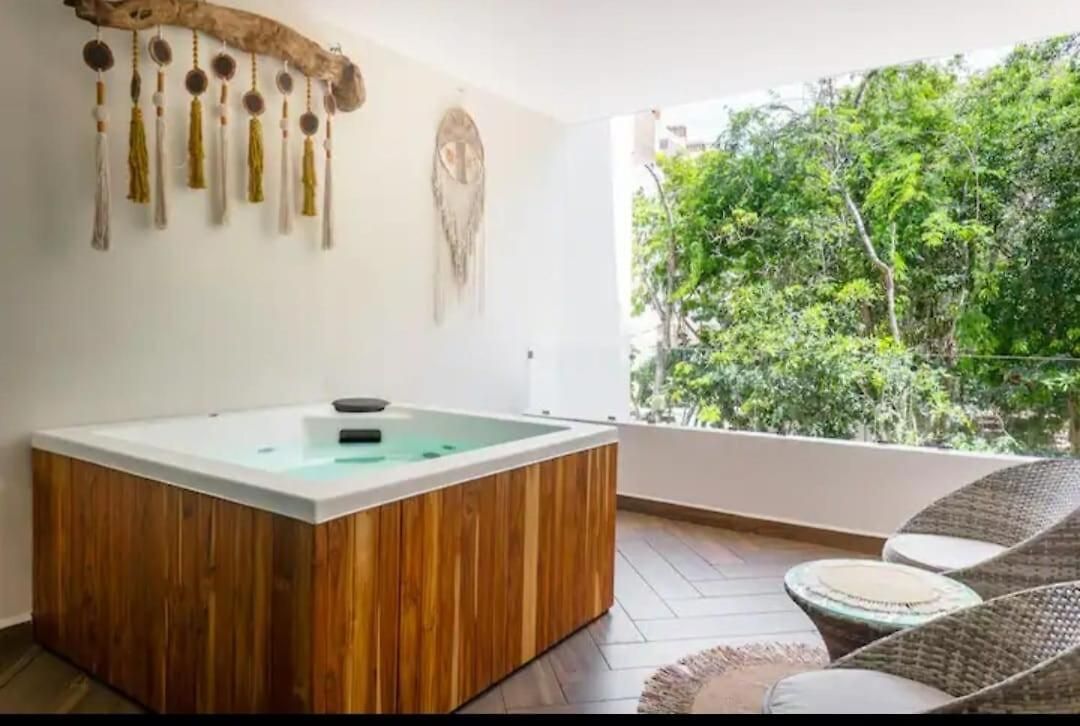 Jungle Jacuzzi