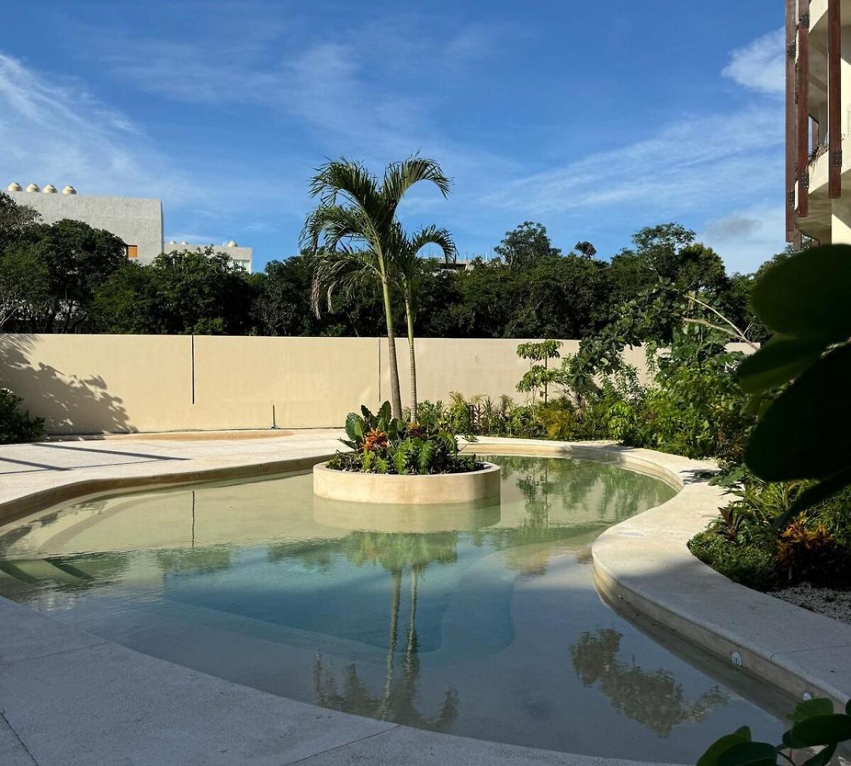 Luxurious Mistiq Gardensii Pool Beachclub * Tulum
