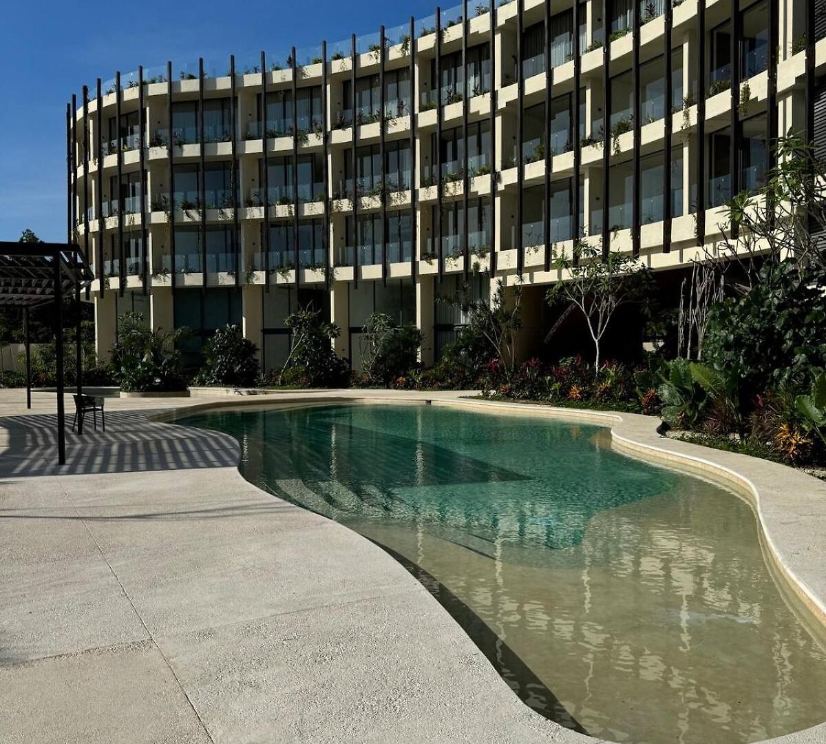 Luxurious Mistiq Gardensii Pool Beachclub Apartamento