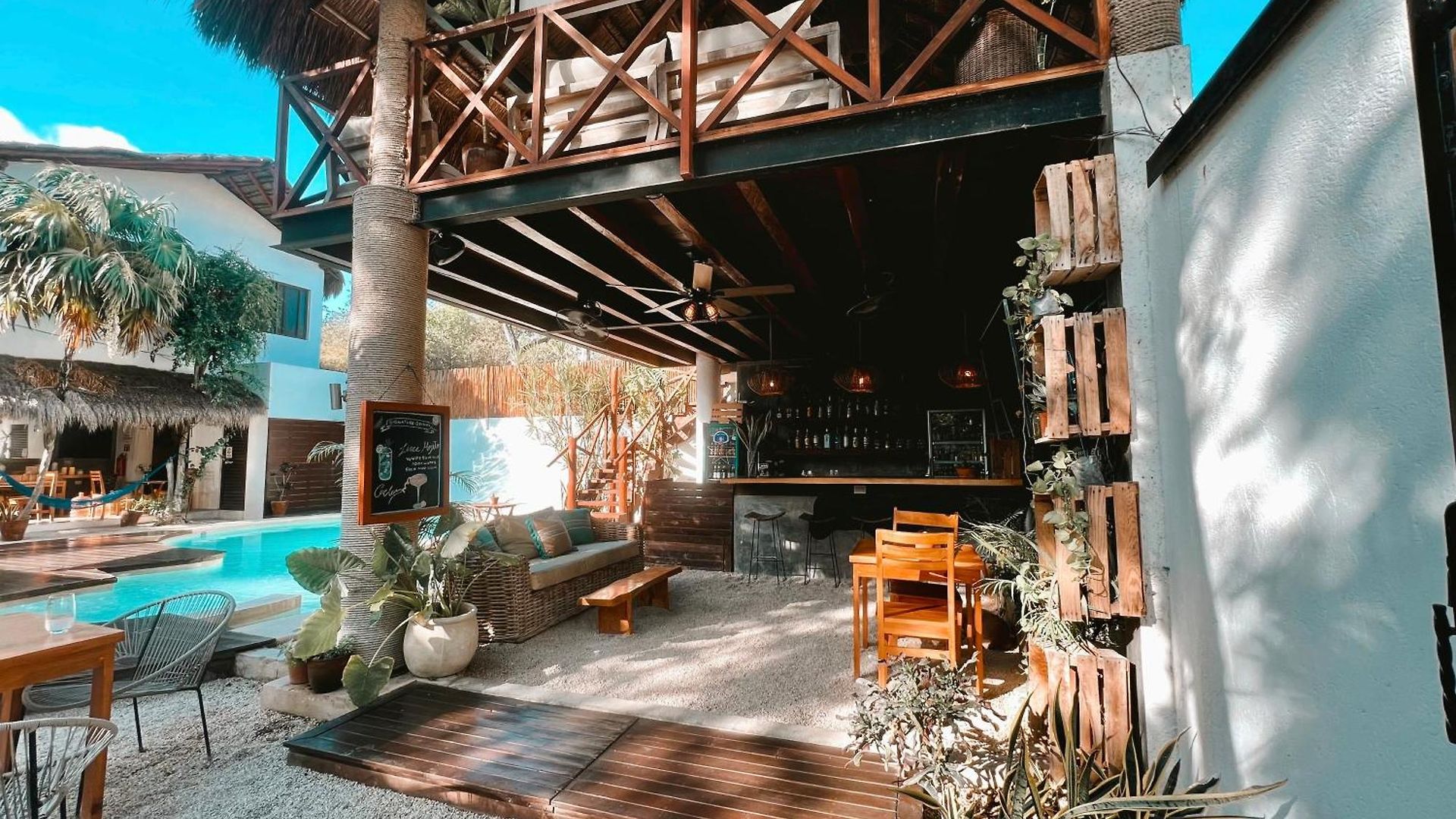 Hostal Mimosa *