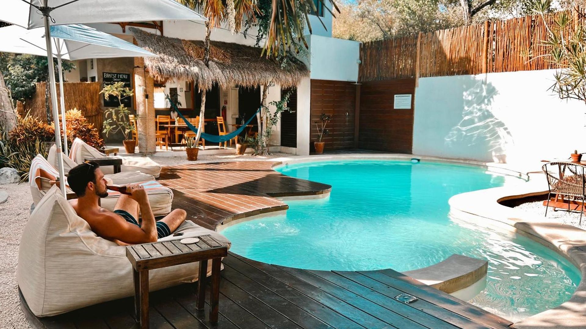 Hostal Mimosa