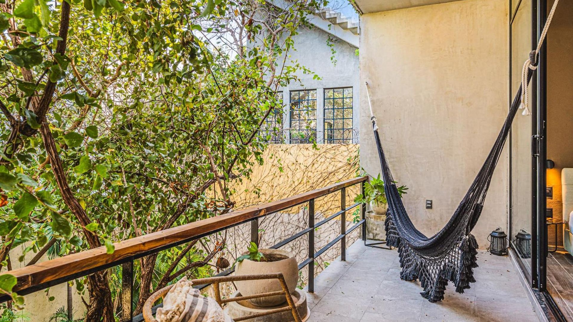 Serene 4br W Pool Hot Tub 1xfree Breakfast Apartment