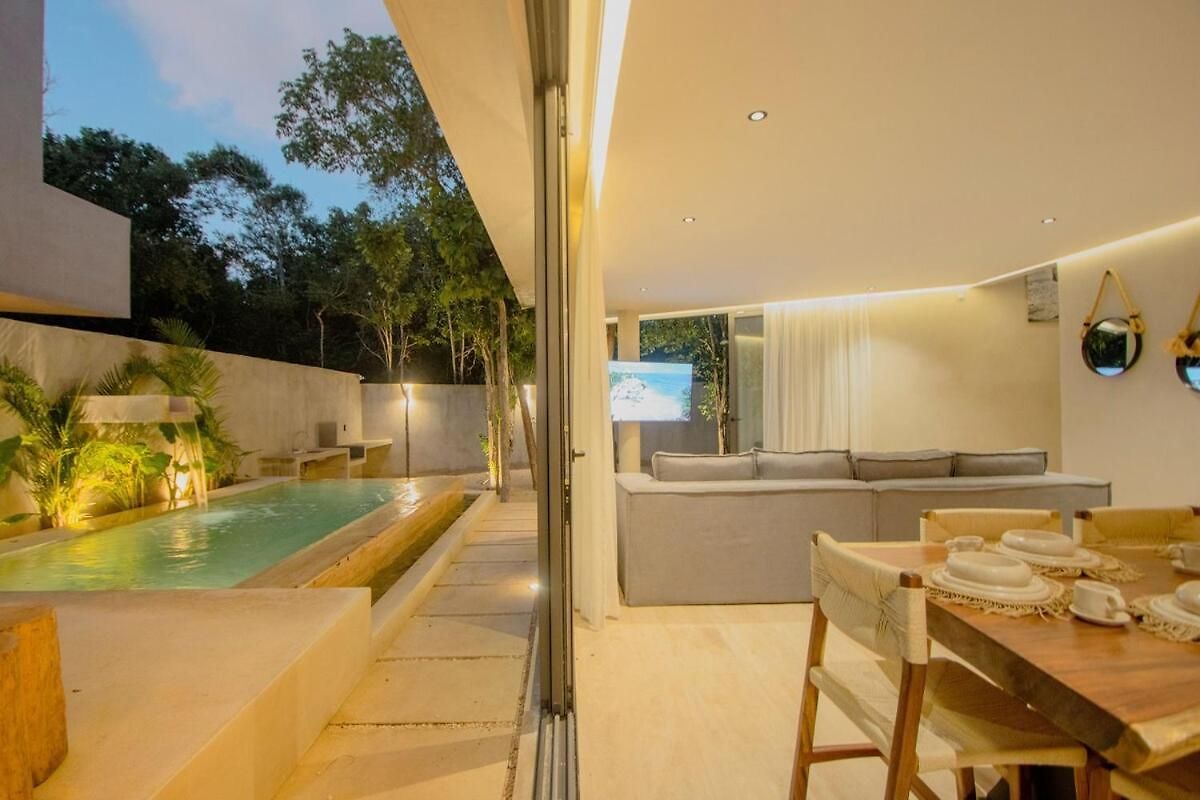 Nina Bonita Kukulkan Road Villa *