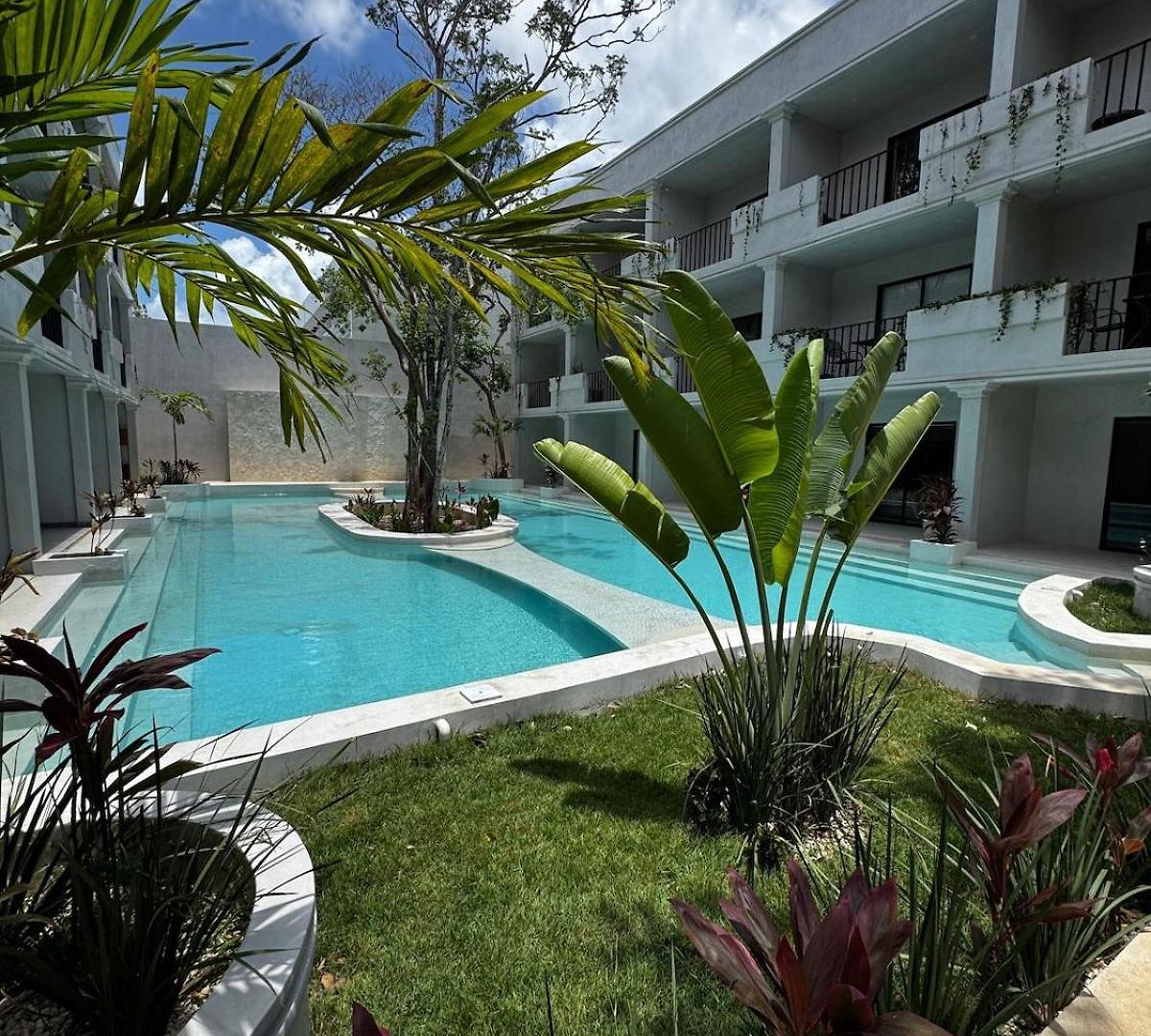 Jungle Loft With Pool And Rooftop Near And Cenotes And Dowtown! Fast Wifi! Perfect For Expats *
