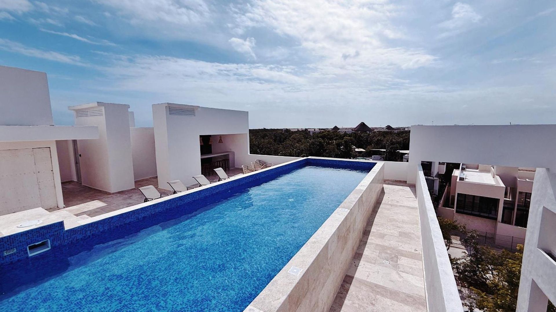 2bd With Private Balcony & Jacuzzi Aldea Zama View Apartamento