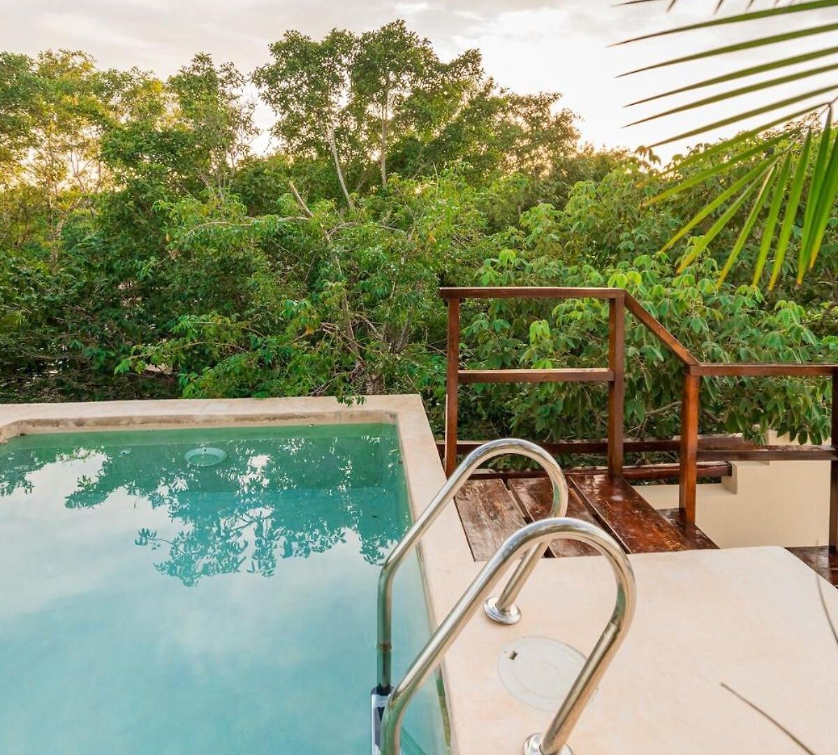 Casa Hibiscus Sky-high Pool With Birds Above The Jungle Tulum