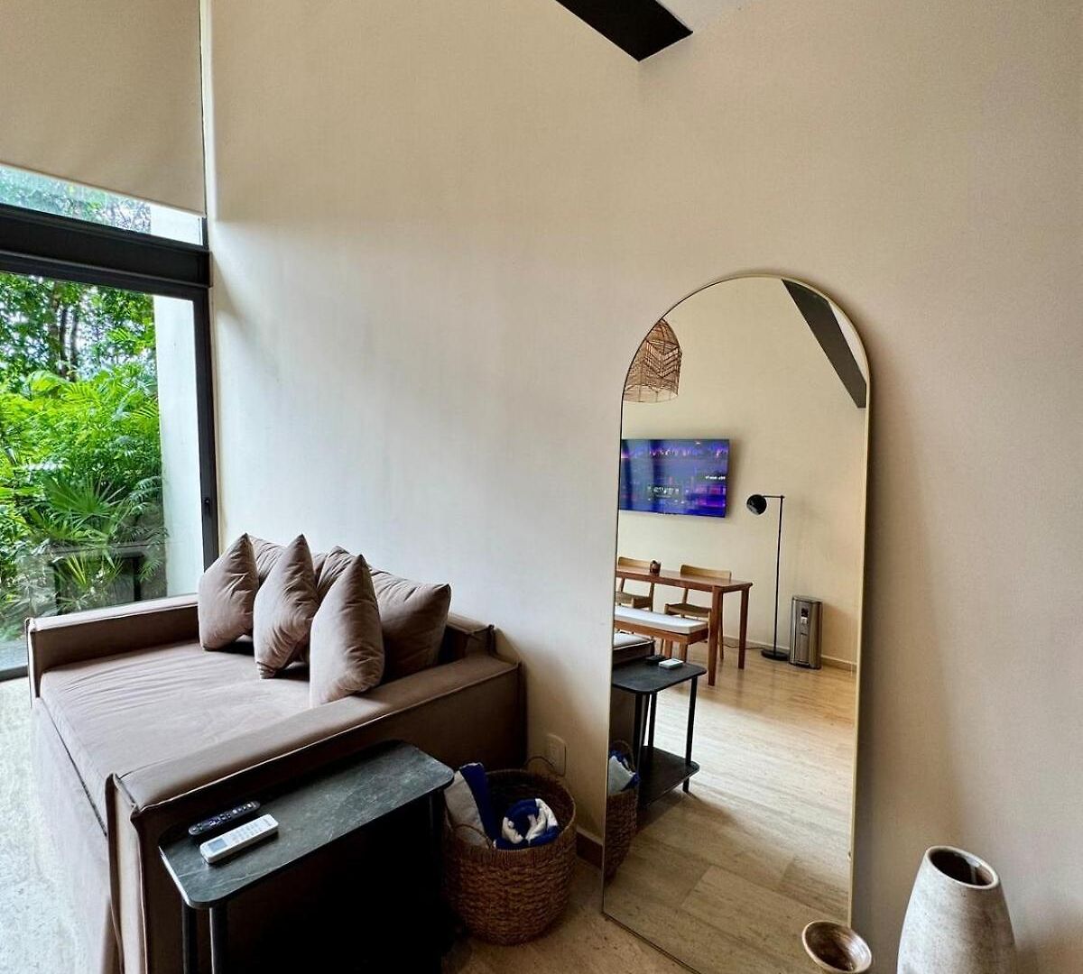 Luxury Loft Minutes From The Sea! *