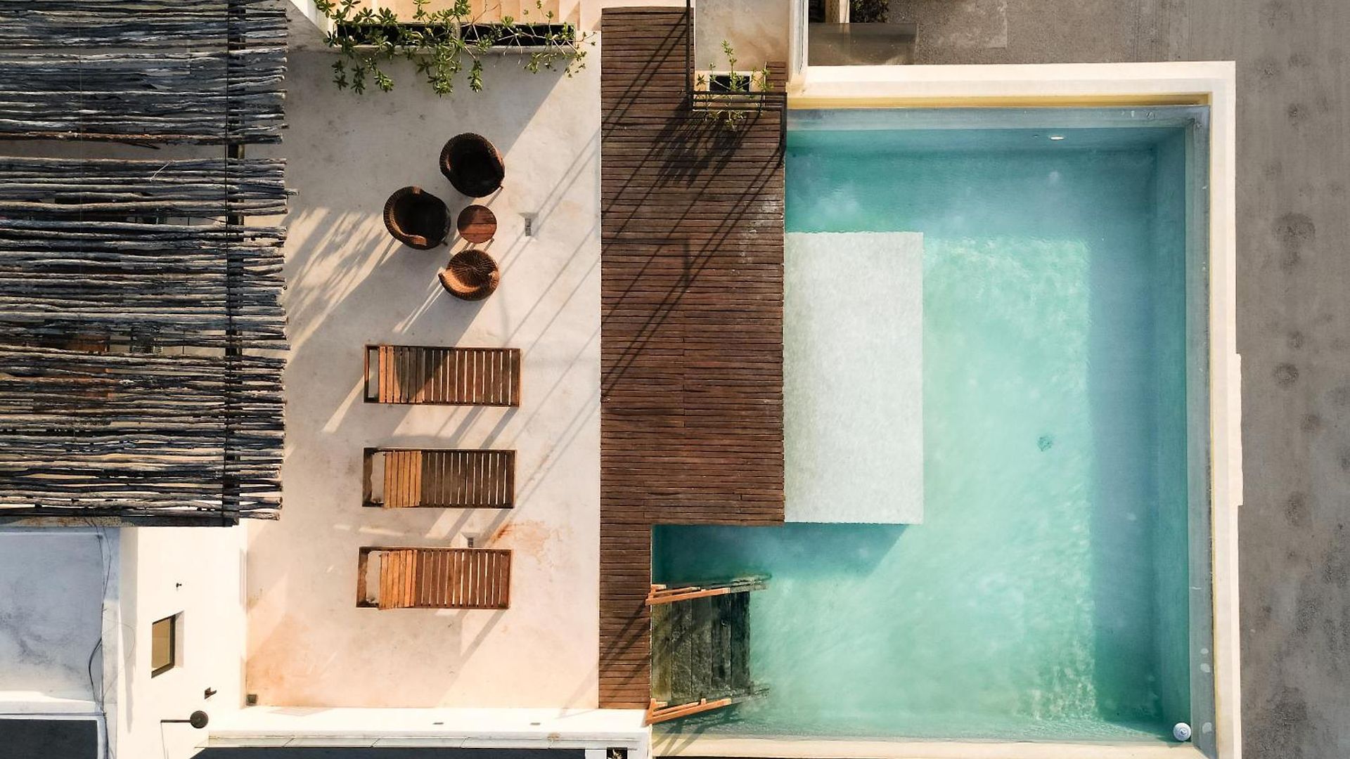 Casa Baay - Private 17 Bedroom House, 34 Pax, Rooftop And Pool + Concierge Holiday home *