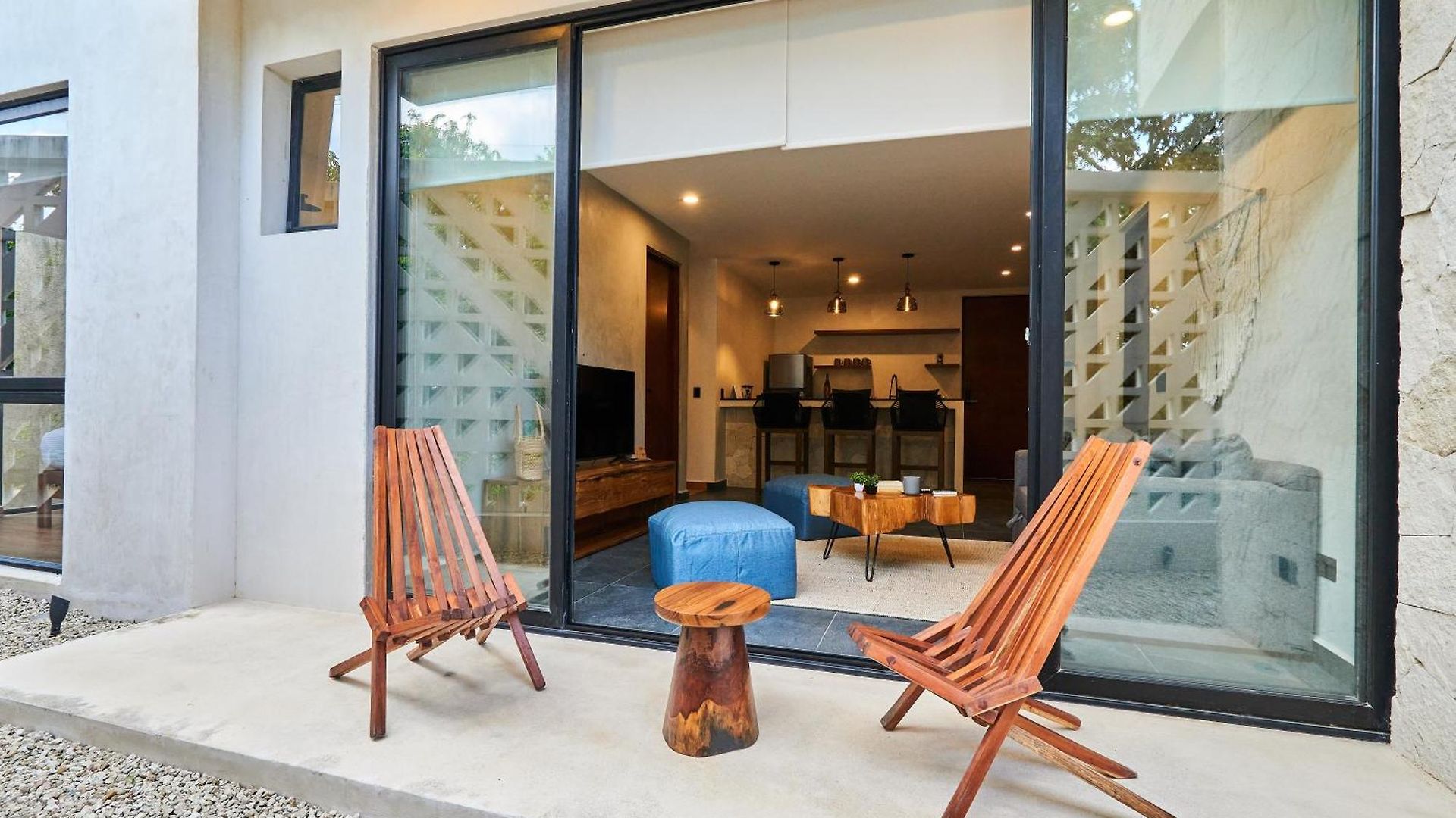 Casa Baay - Private 17 Bedroom House, 34 Pax, Rooftop And Pool + Concierge Holiday home