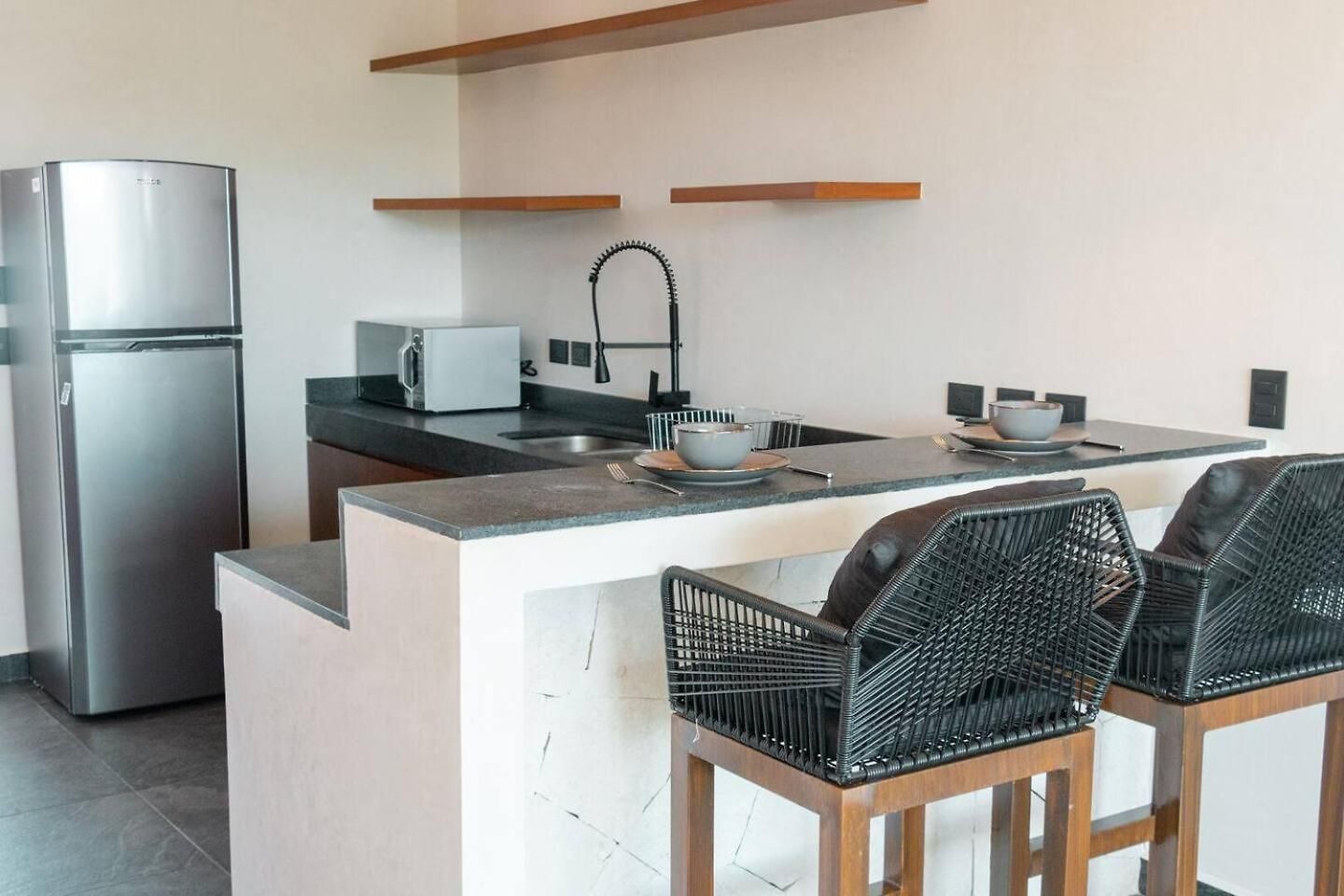 Casa Baay - Private 17 Bedroom House, 34 Pax, Rooftop And Pool + Concierge *