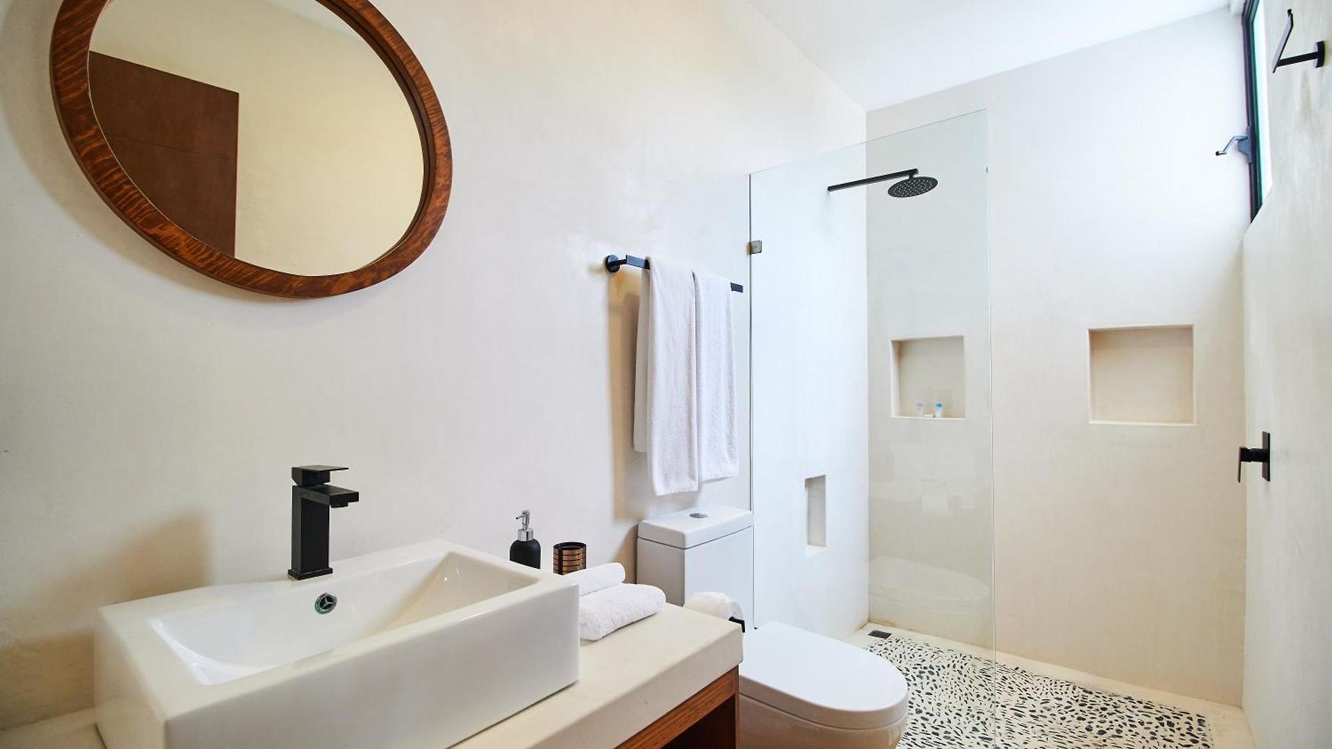 Casa Baay - Private 17 Bedroom House, 34 Pax, Rooftop And Pool + Concierge Tulum