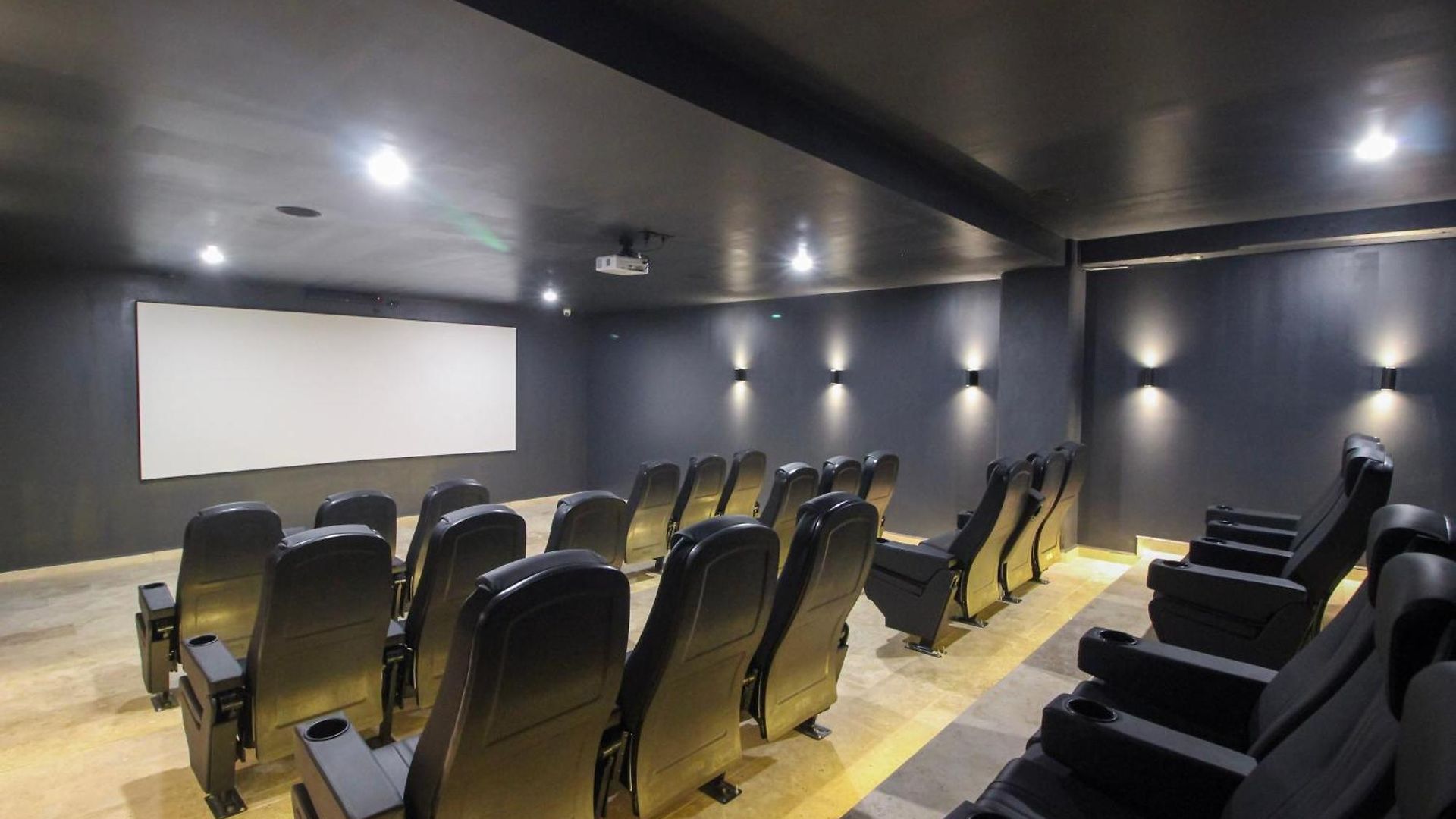 Spacious With Rooftop Pool, Gym, Coworking And Cinema * Tulum