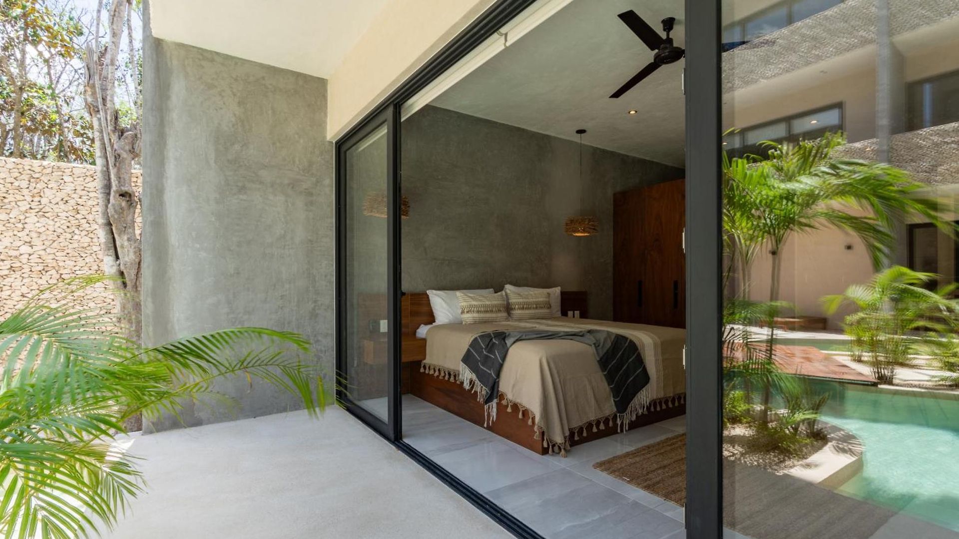 Swimup Retreat With Pool Terrace In Veleta Apartment