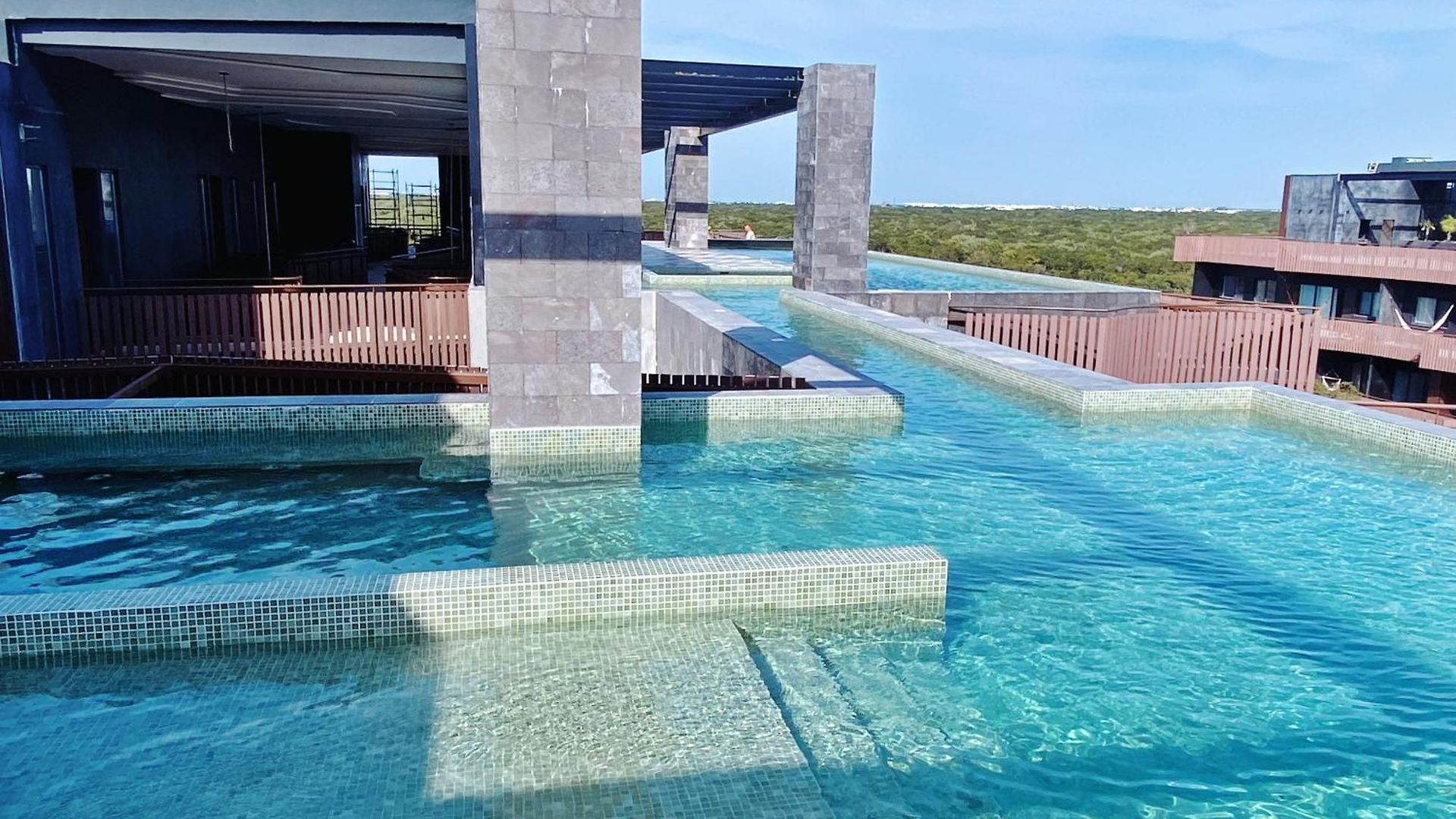 1-bd With Ocean View Rooftop Pool *