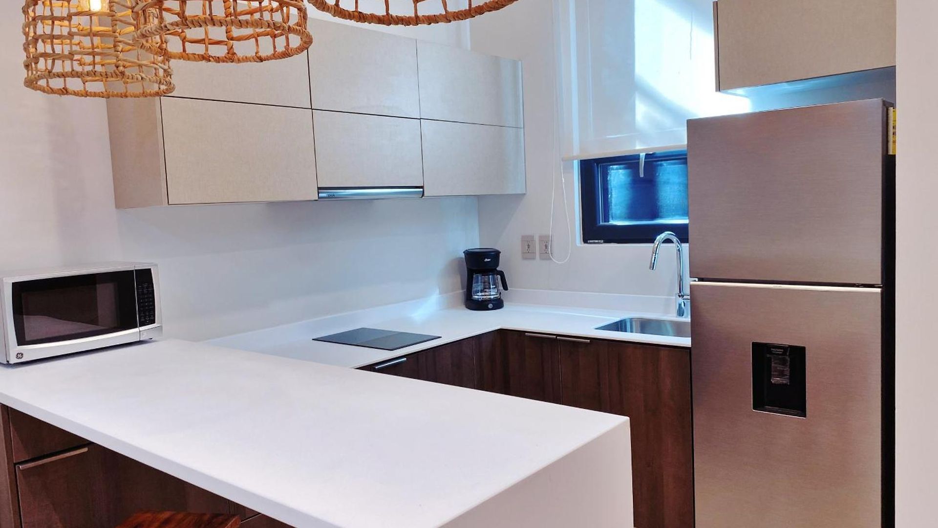 1-bd With Ocean View Rooftop Pool *