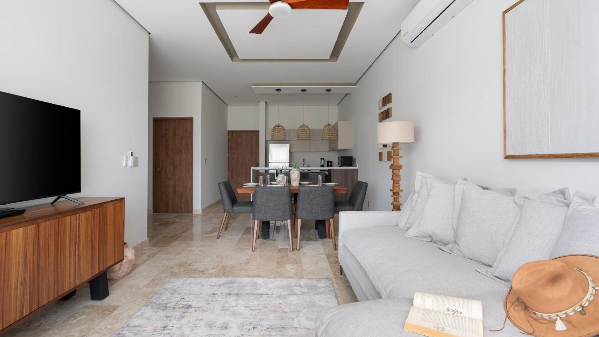 Amira District Apartamento