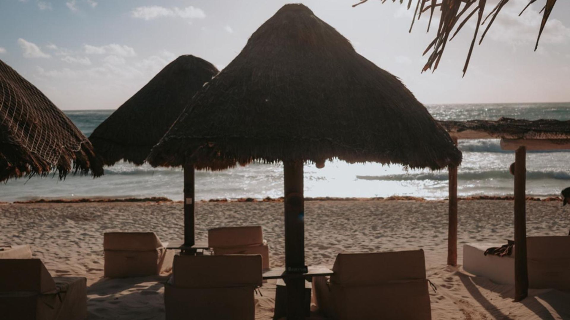 Niken Beachfront Hotel 4*