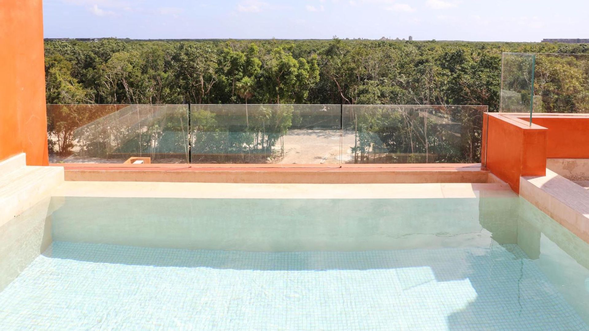 Luxury Penthouse, Private Pool, King Apartment *