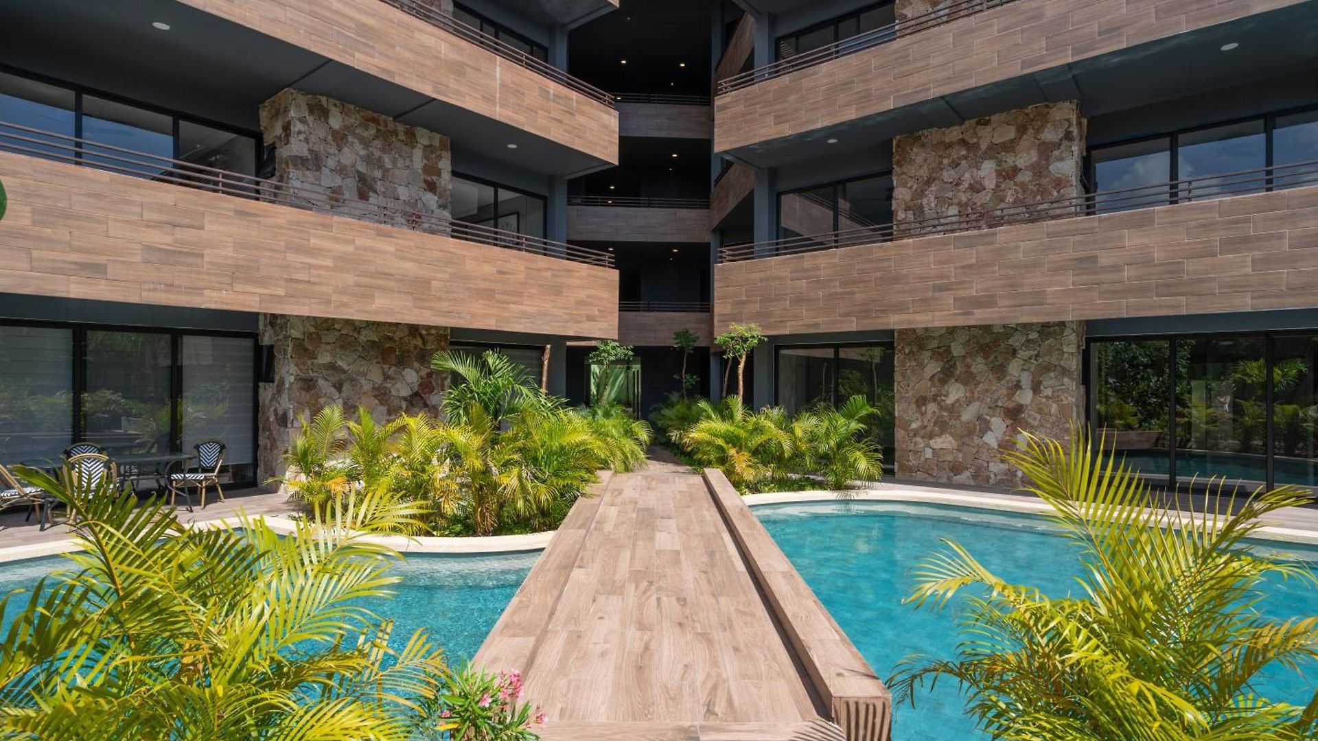 Paramar Black Apartamento