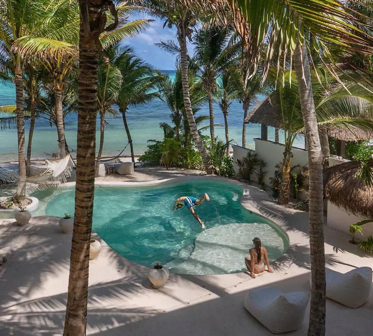 New 3br Private Beachfront With Pool At Soliman *