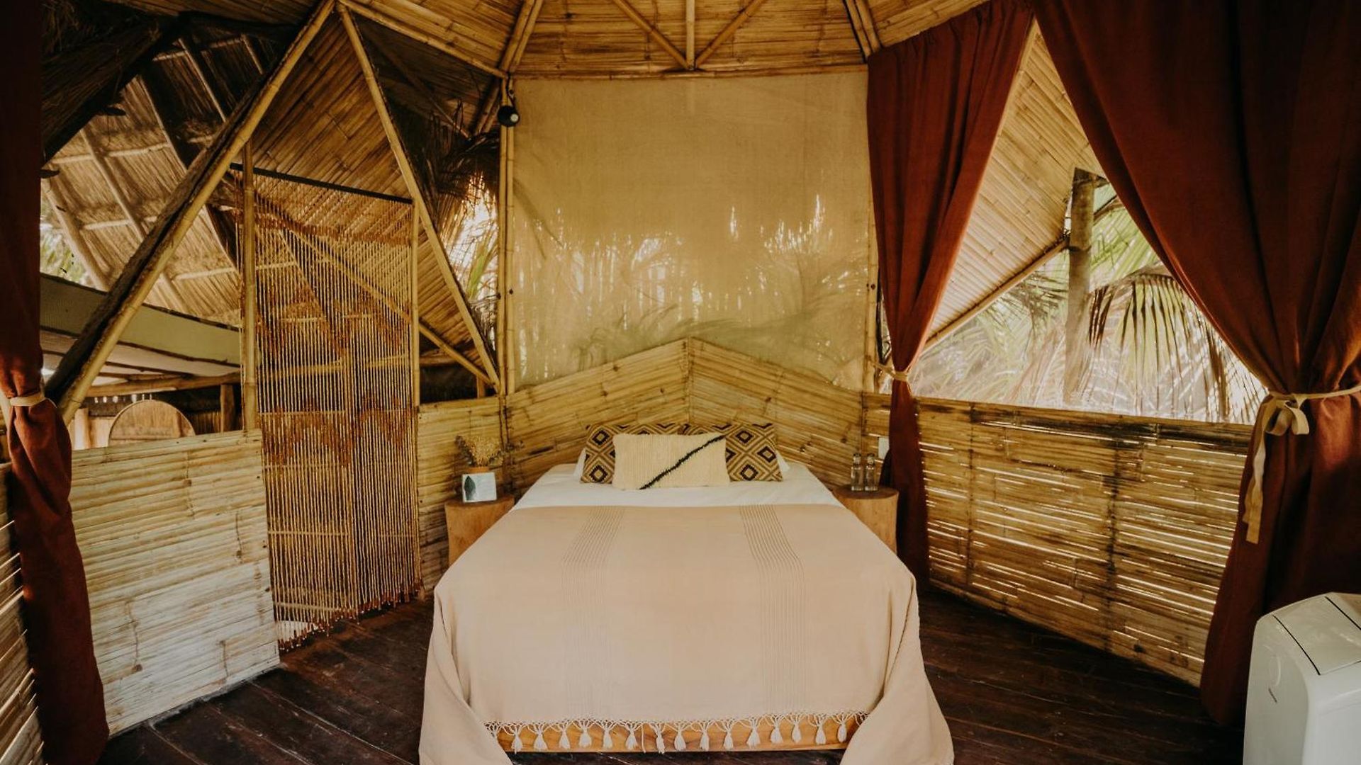 Hotel Sacred Hideaways