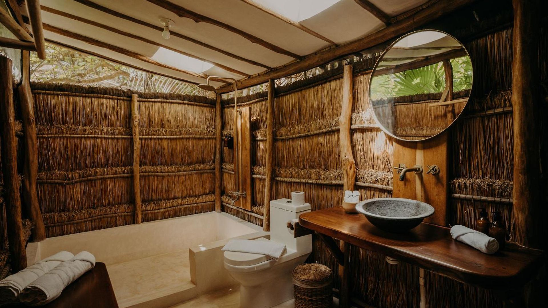 Sacred Hideaways Hotel *