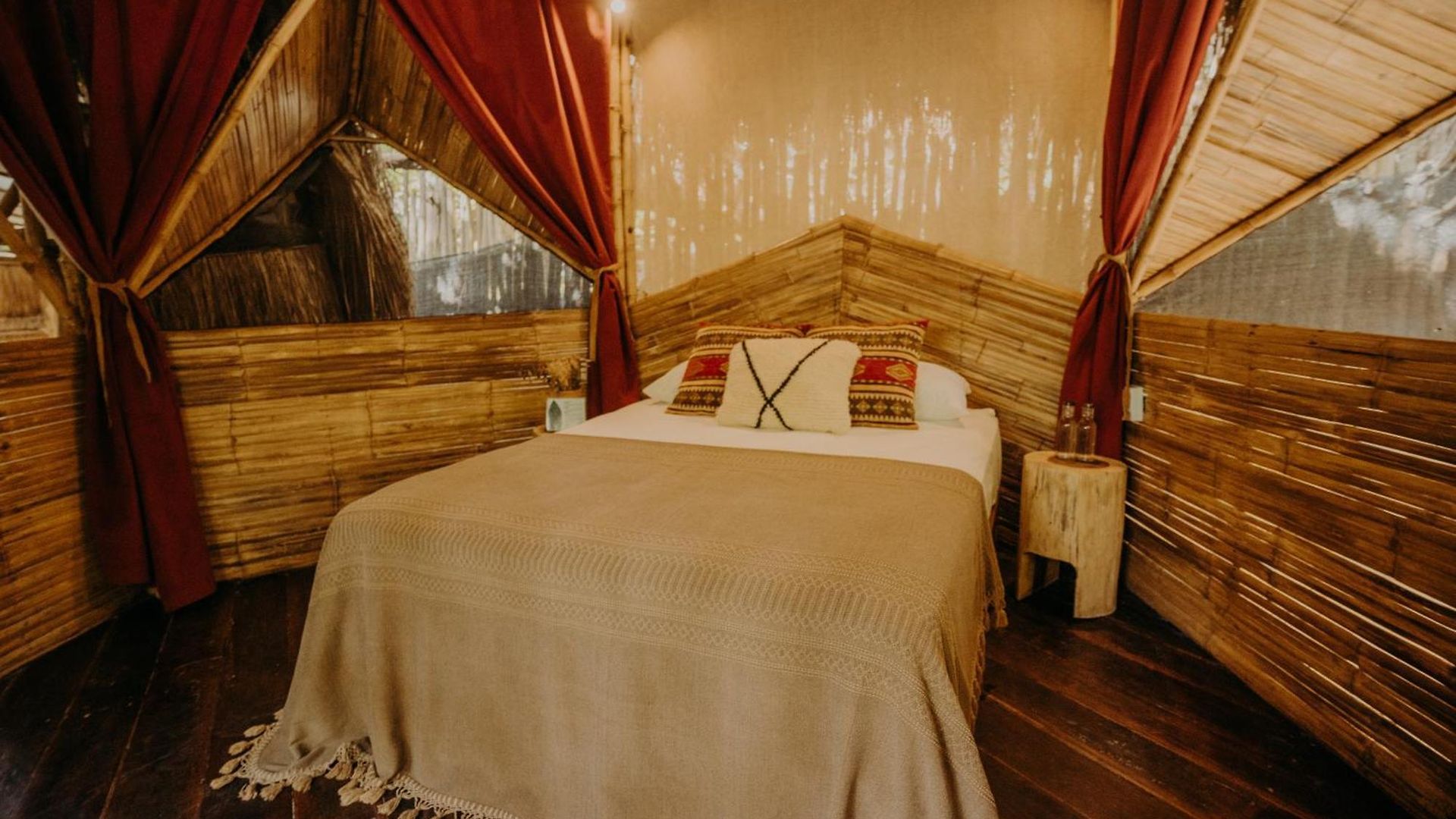 Hotel Sacred Hideaways *