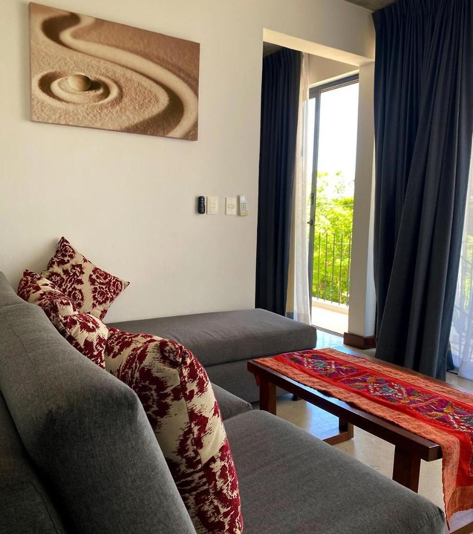 Hotel Zendero