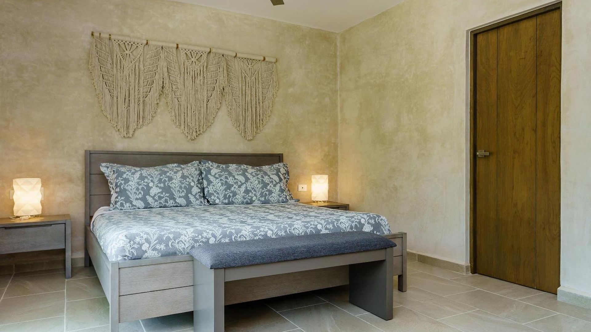 Charming Nature-inspired With Sultry Surroundings By Stella *