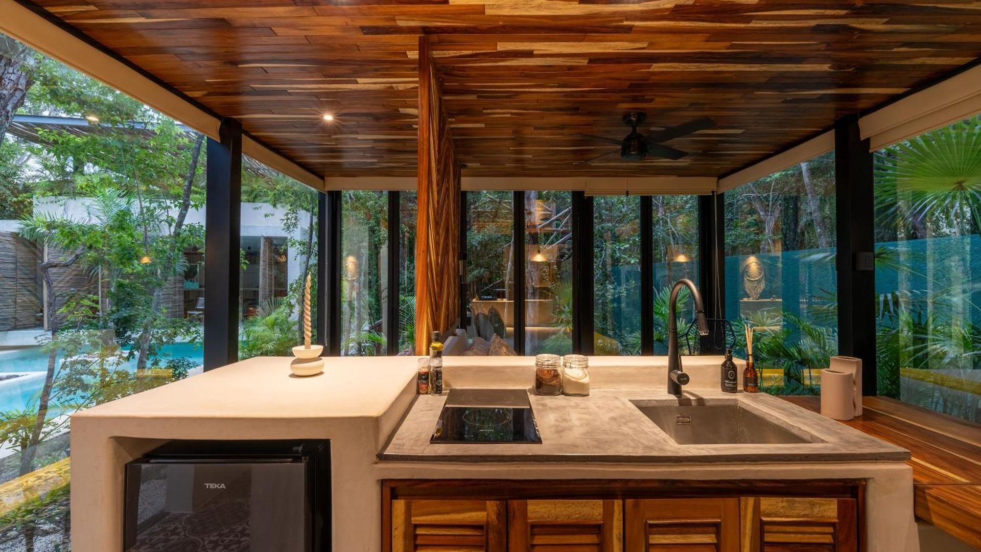 Apartment Chay Glass Jungle House Tulum