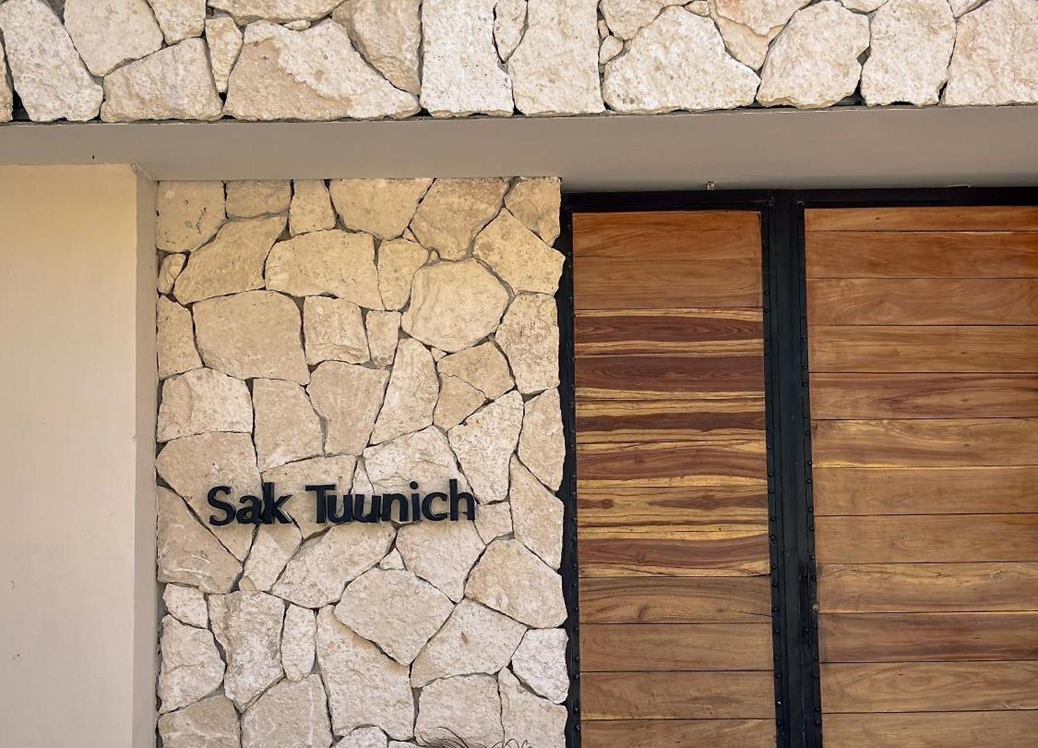 Sak Tuunich Luxury Residences Aparthotel