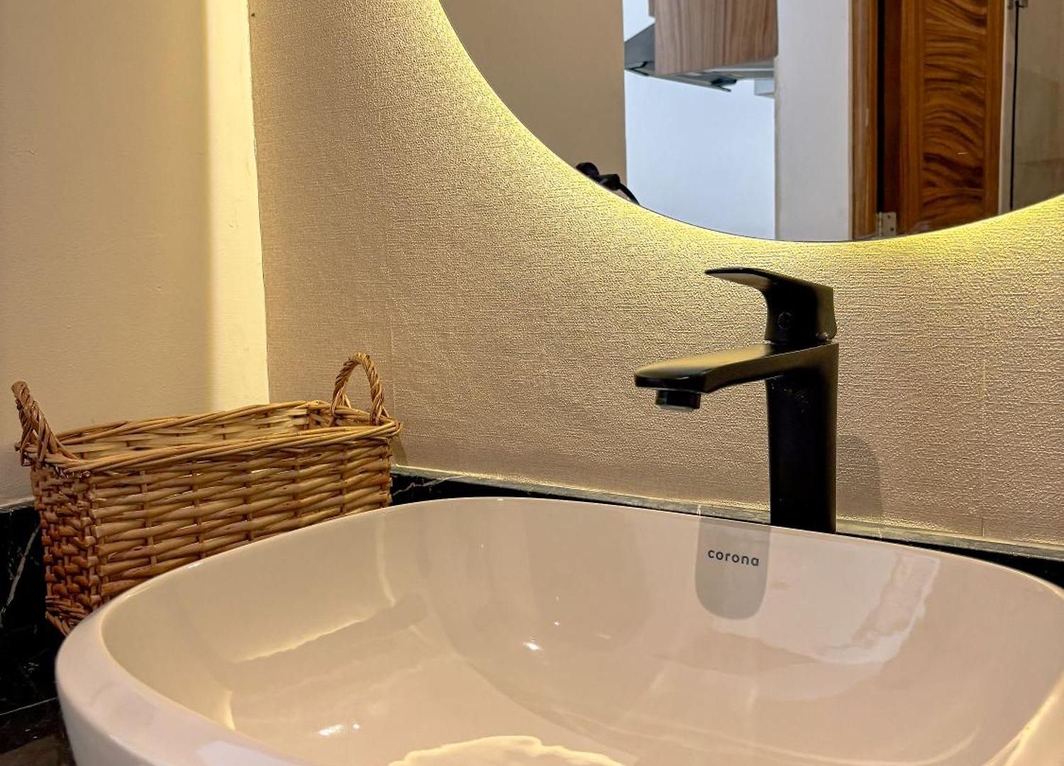 Sak Tuunich Luxury Residences Aparthotel 4*