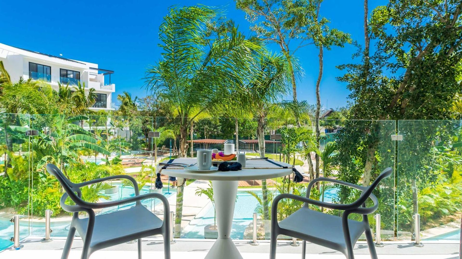 Apartment With Pool View Balcony In Veleta Tulum