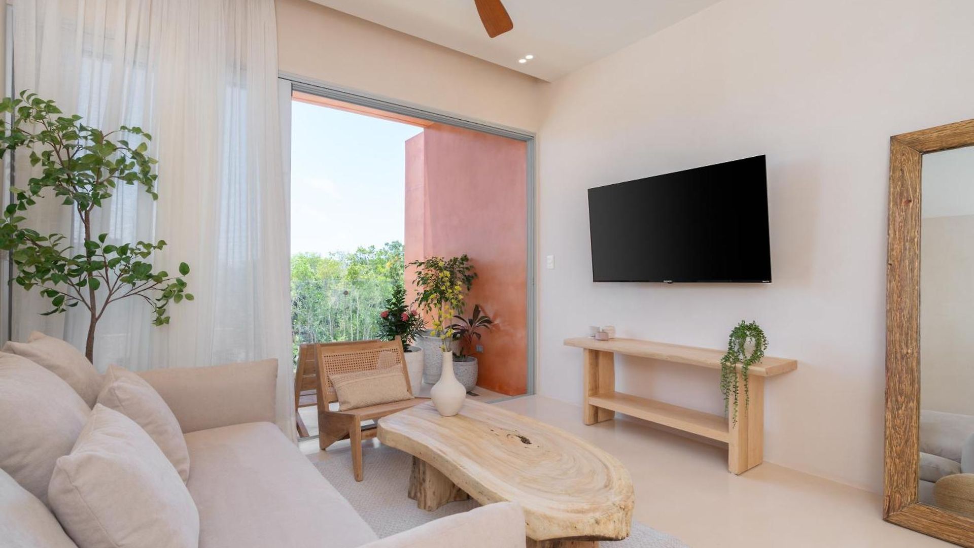 Kune Apartment