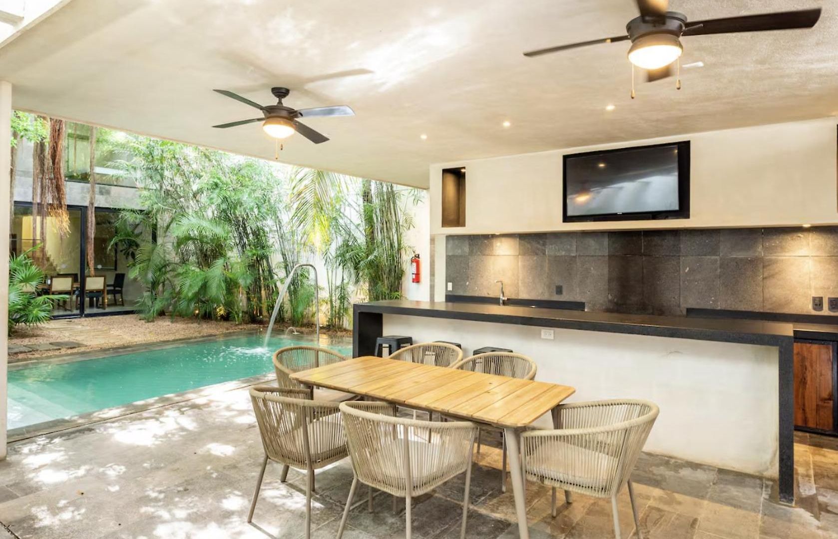 Hum Living Luxury Villa