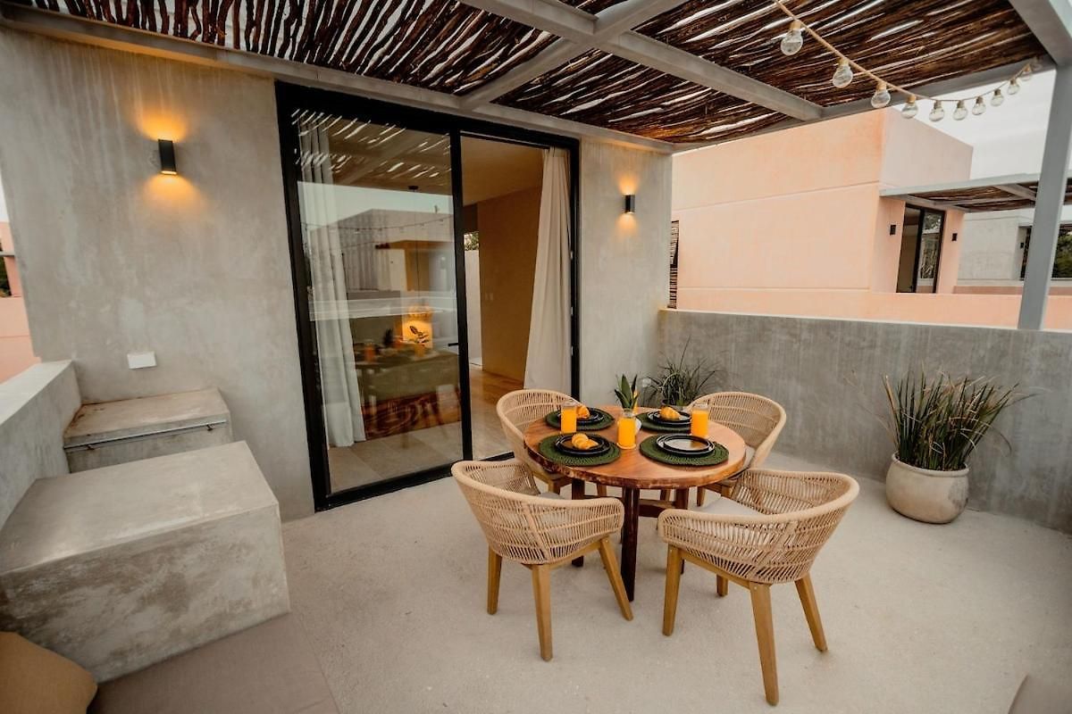 Luxury-8 Min To Beach-private Jacuzzi & Pool Apartment