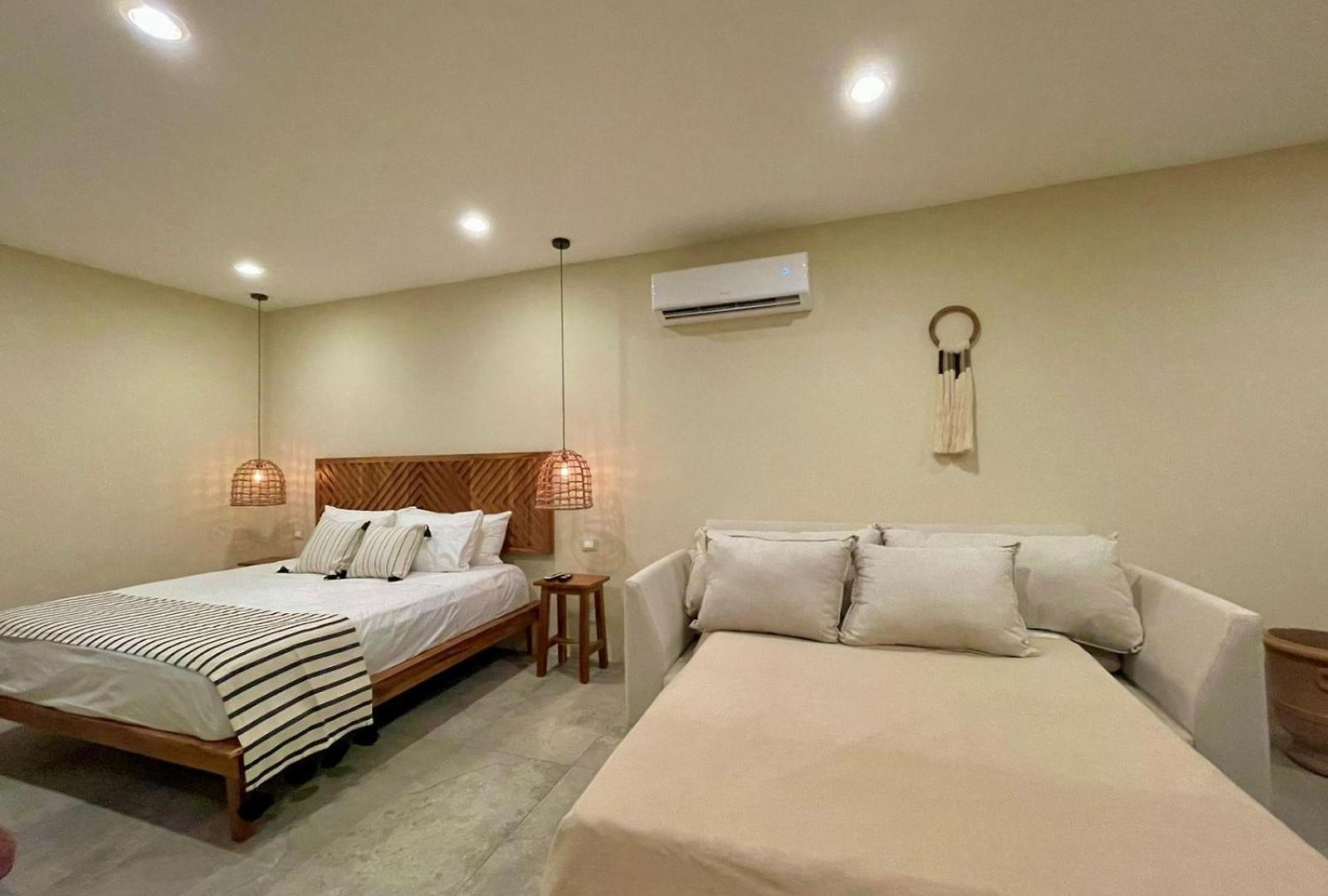 Apartment La Veleta, Pet Friendly Studio,laundry ,wifi 250mb,alberca *