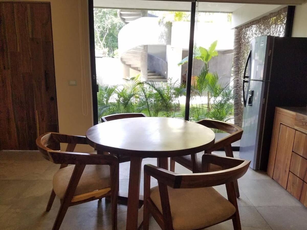 Apartment La Veleta, Pet Friendly Studio,laundry ,wifi 250mb,alberca *