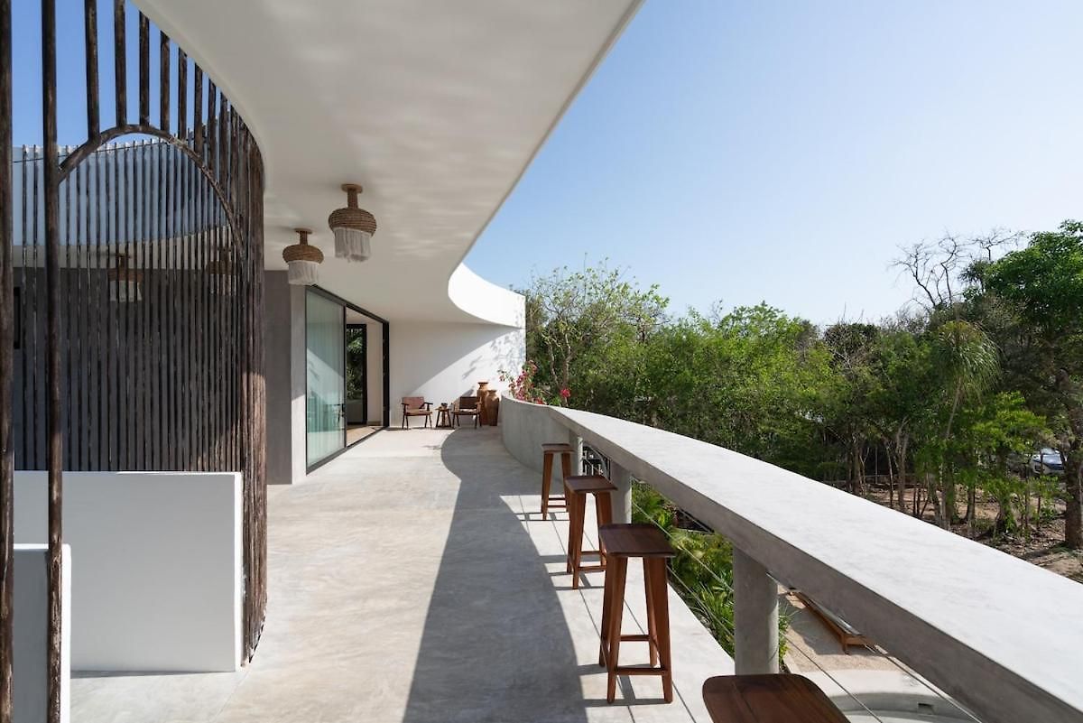 Aqua Villa
