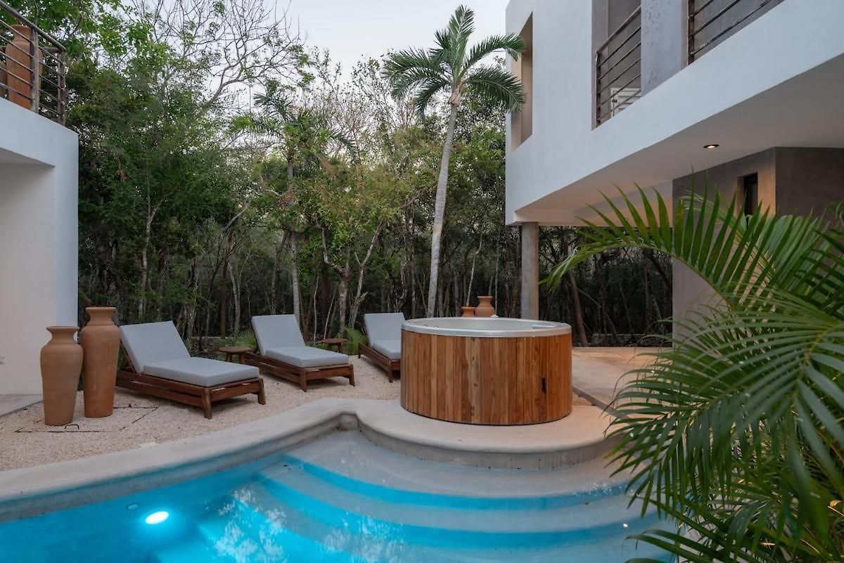 Villa Aqua *