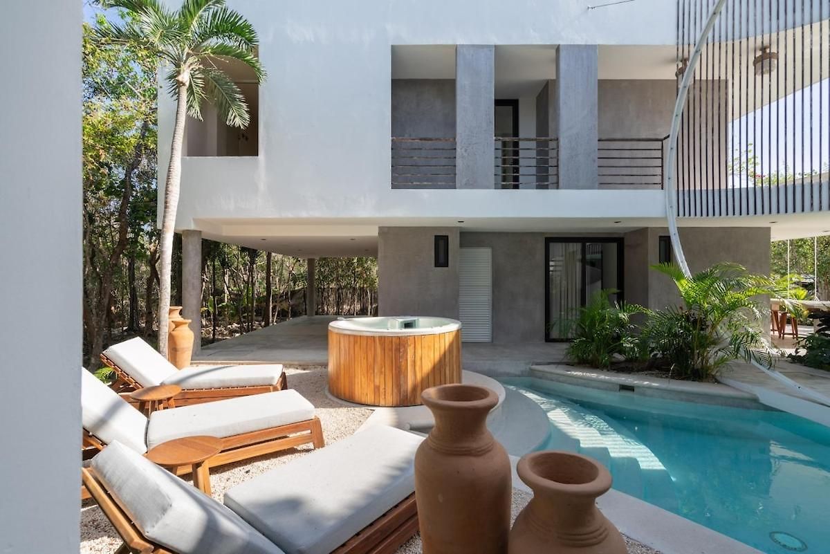 Aqua Villa *