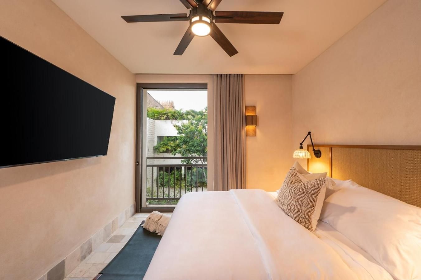 Apartment 4br Stunning In Tulum's Heart