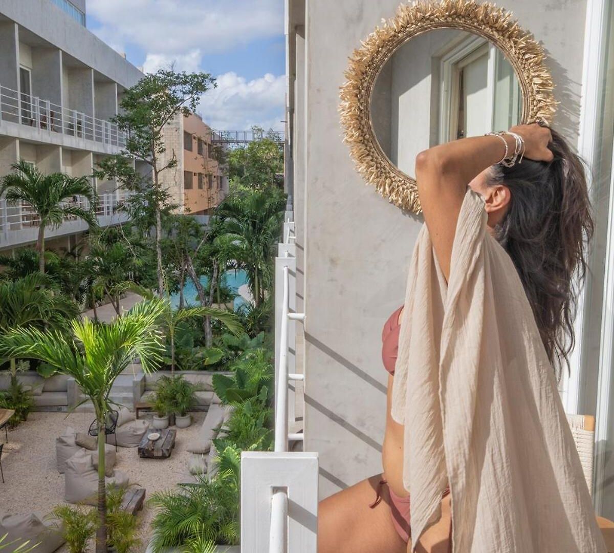 New H With Free Access To Akna Club Apartment
